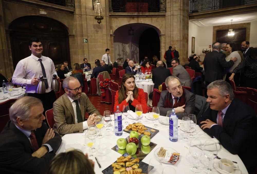 Conferencia de Belarmino Feito (FADE) en el Hotel La Reconquista.
