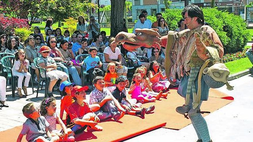 Brujas y dragones para la última jornada del festival de títeres en la villa polesa