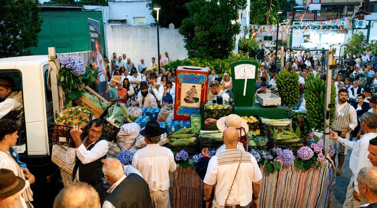 Un momento de la romería-ofrenda de Fontanales, en Moya. | LP / DLP