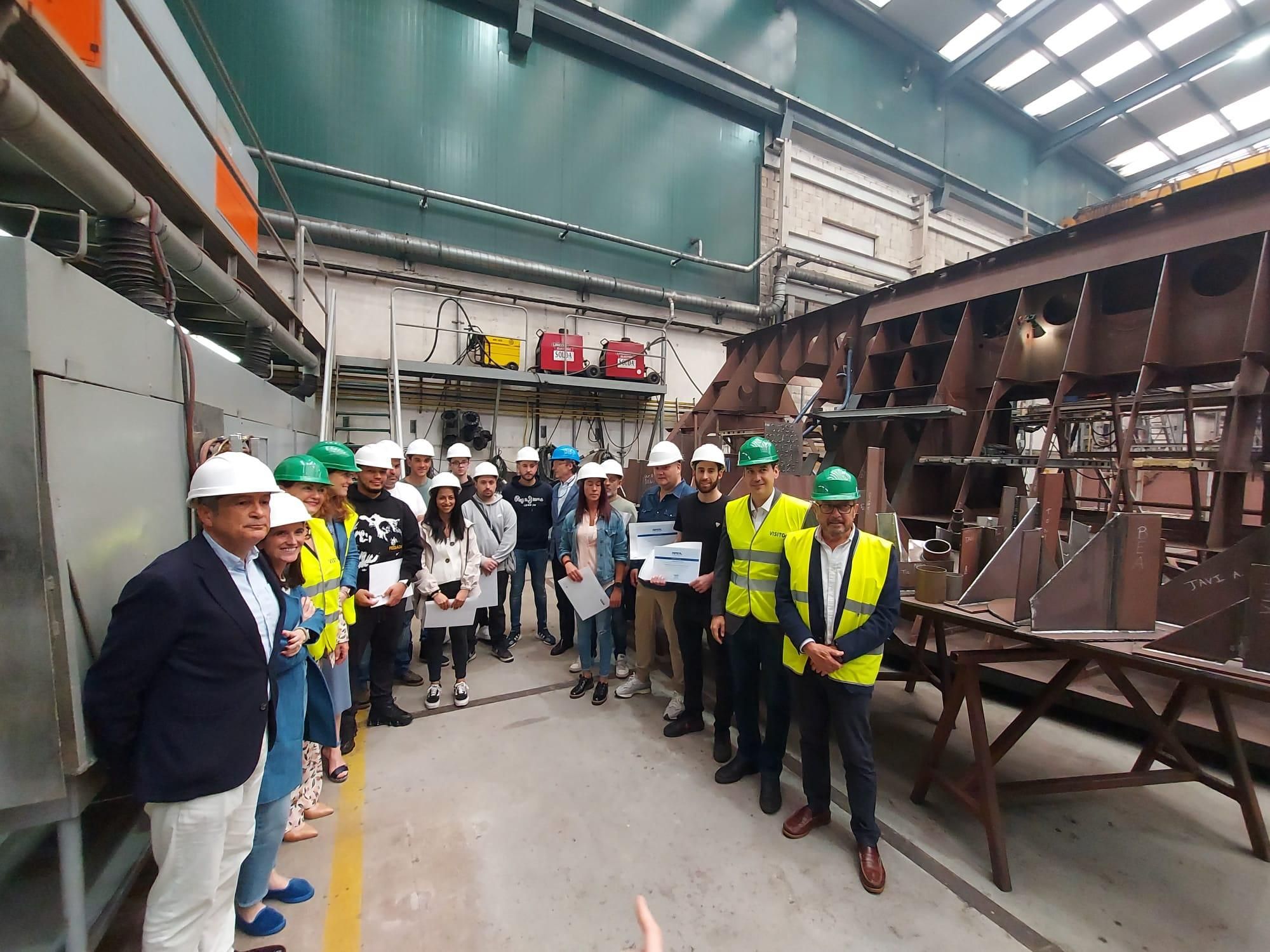 En imágenes: Así fue la entrega de títulos del curso de formación a la carta del Sepepa para Gondán