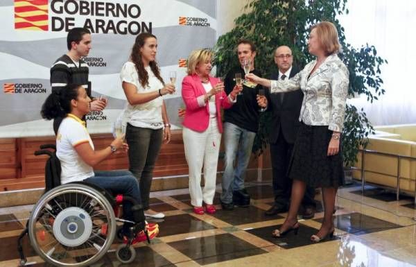 Fotogalería: Recibimiento a los paralímpicos aragoneses