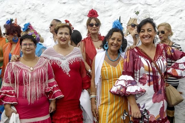 ROMERIA ROCIERA Y OFRENDA A LA VIRGEN