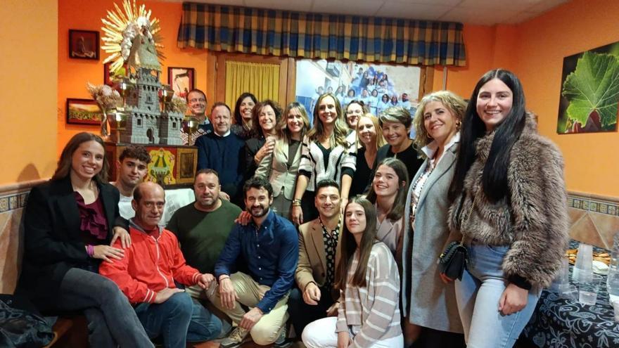 La peña Sin techo contagia su alegría a los fuendejaleros