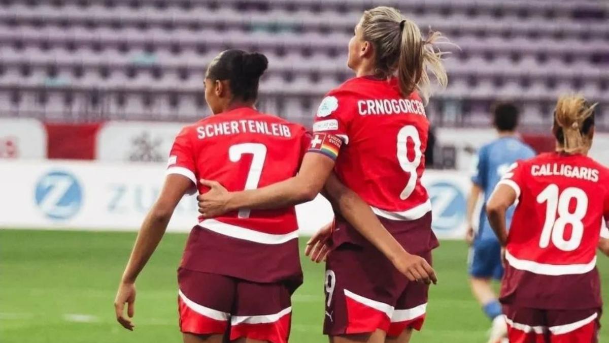 Crnogorcevic asistió a Schertenleib en su primer gol con la selección absoluta de Suiza