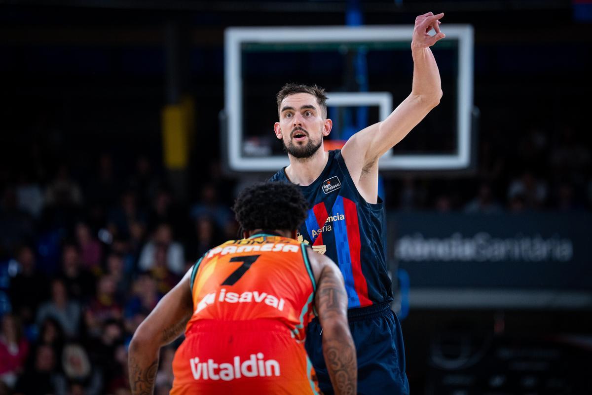 Satoransky marca jugada en el partido frente al Valencia