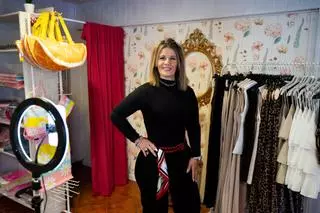 Fotogalería | 'Las Pekeprecios', por dentro: la cacereña Elena Leal muestra el espacio donde cobra vida su proyecto