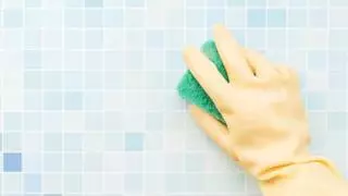 Mopas para limpiar azulejos: este es el truco viral de Tik-tok que te ahorrará horas de limpieza