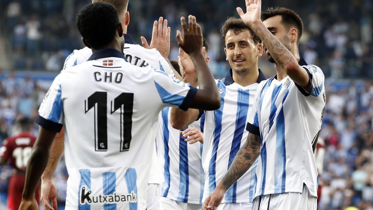 Resumen, goles y highlights del Real Sociedad 2 - 1 Sevilla de la jornada 38 de LaLiga Santander