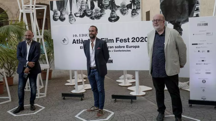 Stephen Frears: "Me avergüenzo de no estar ahí, mi gobierno es ridículo"