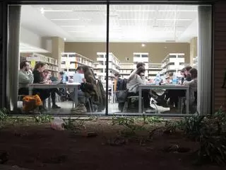 El sou dels MIR espanyols, el tercer més baix d’Europa: 1.200 euros nets al mes sense guàrdies