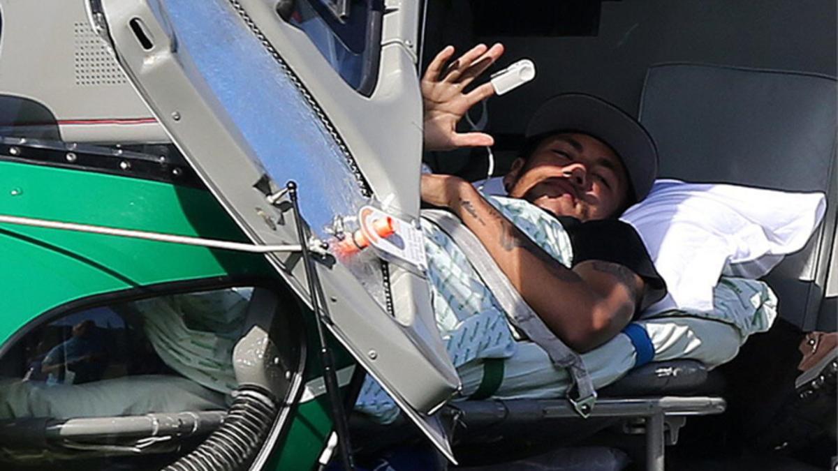Neymar abandonó la concentración en un helicóptero