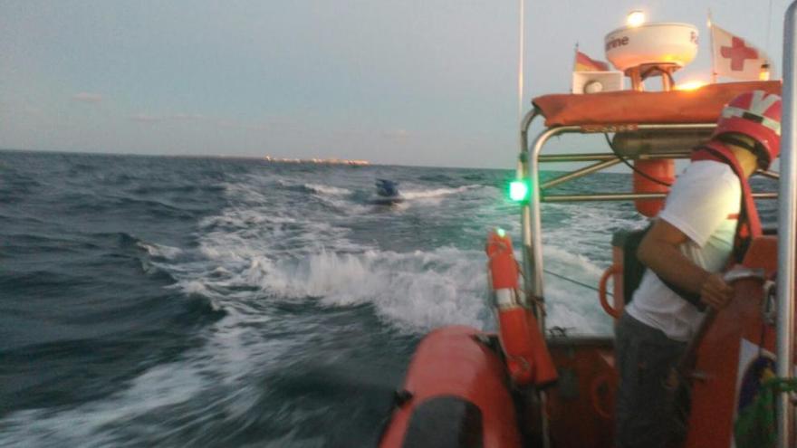 Rescatan una moto de agua en Tabarca