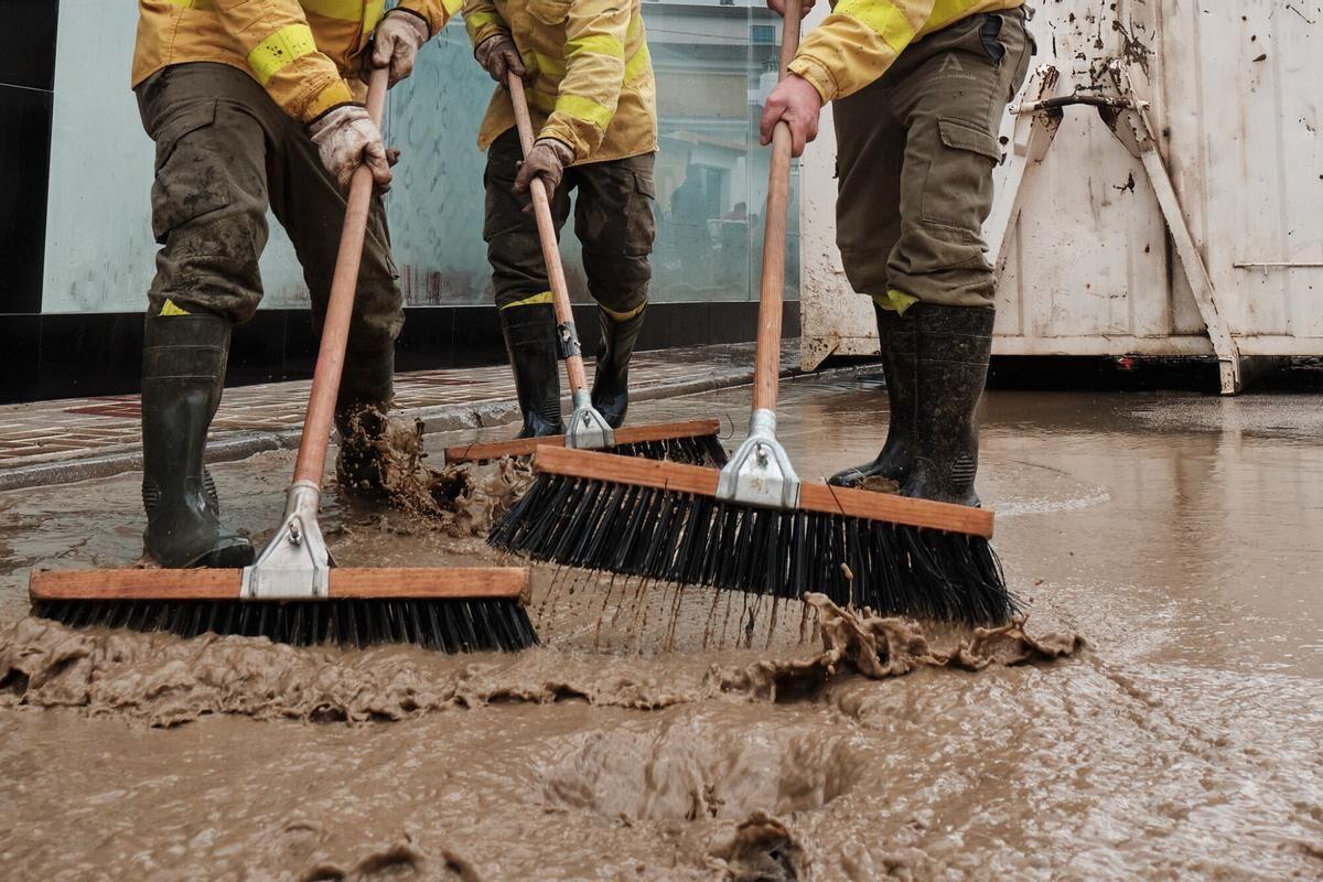 Gran cantidad de barro y lodo el que se acumula en las calles de la provincia de Málaga afectada por el temporal