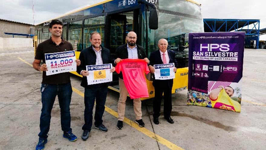 Un momento del acto de presentación de la gratuitidad del transporte público durante la HPS San Silvestre