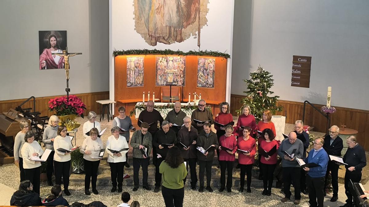 El concert de Nadal de la Coral Eswèrtia organitzat per l'Associació de Veïns de la Sagrada Família