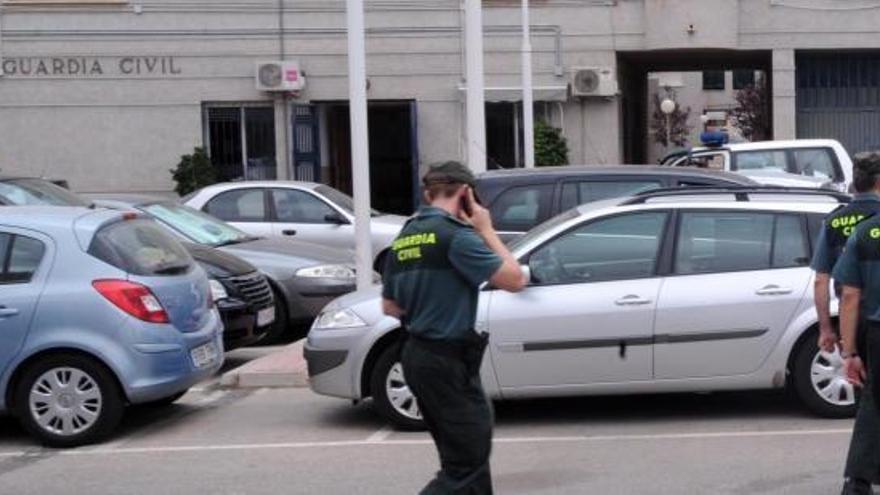 La juez de Torrevieja investiga a otros nueve guardias civiles por la trama de corrupción