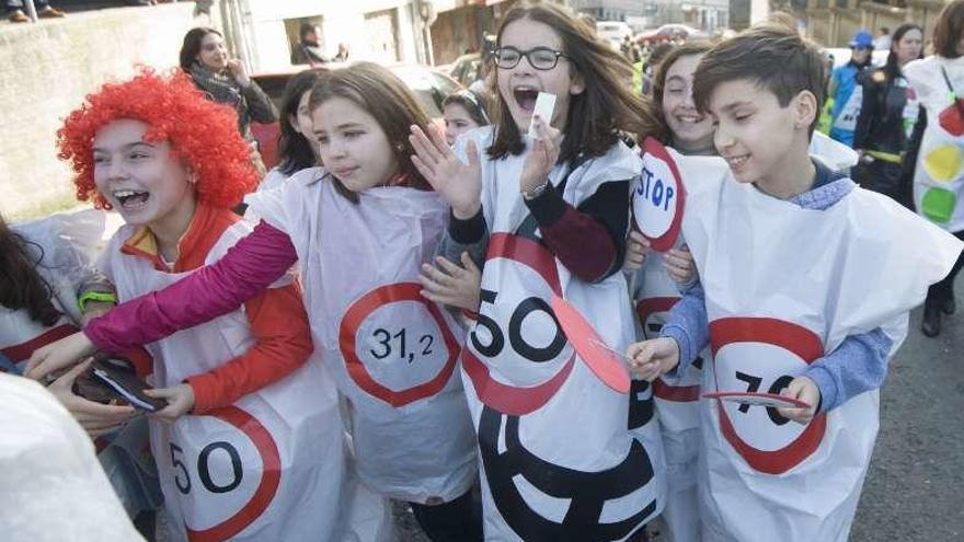 Diferentes momentos del Carnaval vividos ayer en la ciudad.