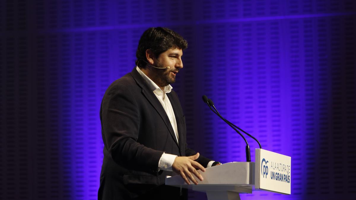 López Miras, en la presentación de los candidatos autonómicos del PP para las elecciones en la capital aragonesa