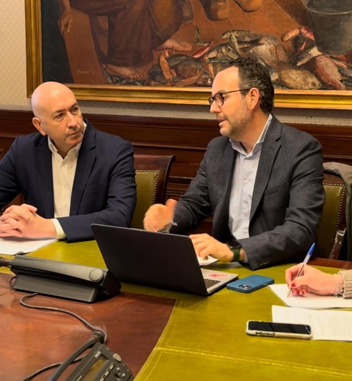 Soler y Díez, durante la reunión