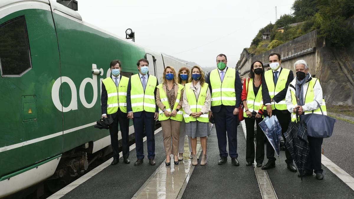 Primer viaje en tren de la variante de Pajares hasta La Robla.