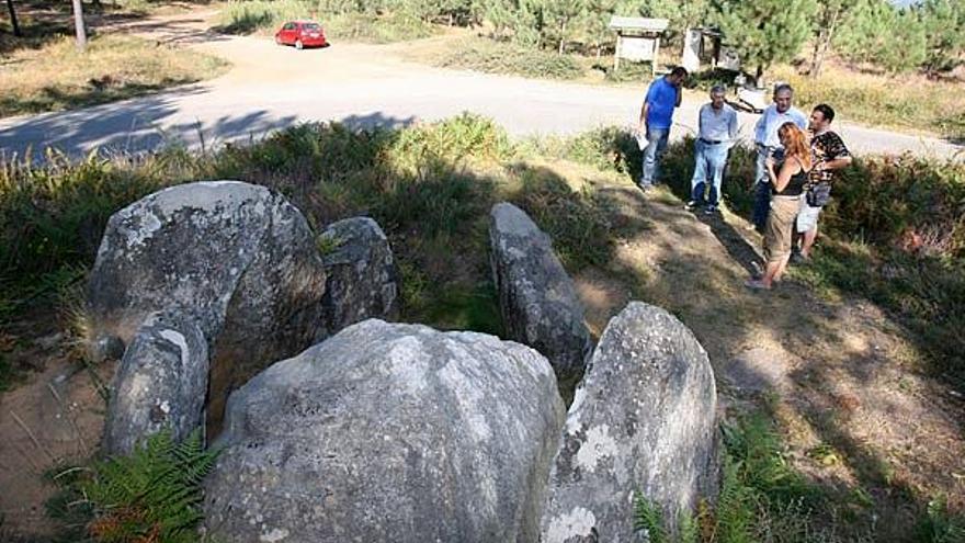 Estado que presenta la mámoa do Rei, en la necrópolis megalítica de Monte Penide.