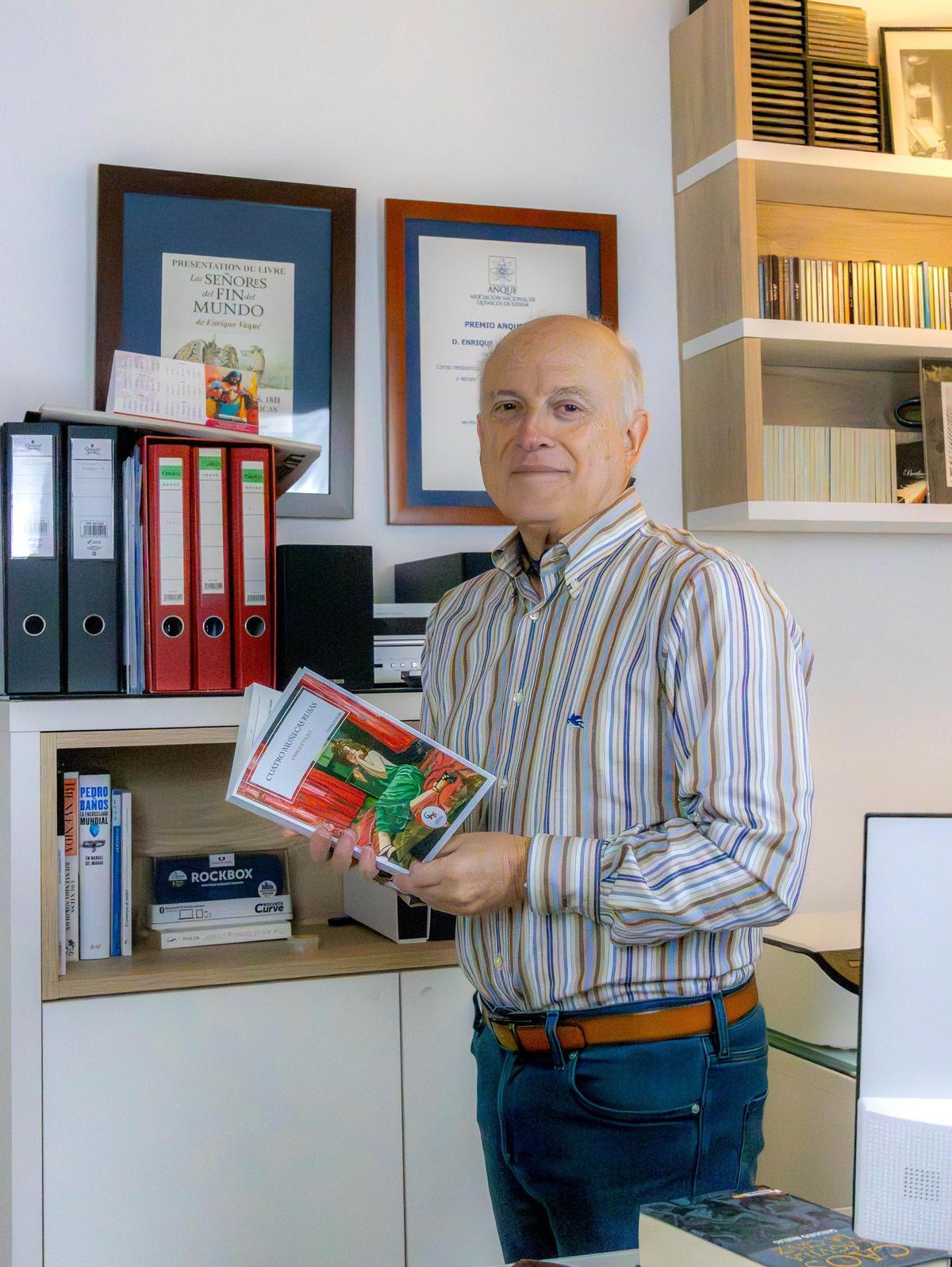 Enrique Vaqué en su despacho.