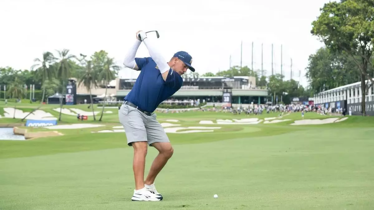 Bryson DeChambeau marca el ritmo en Singapur con Jon Rahm al acecho