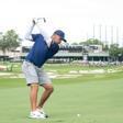 DeChambeau jugó una vuelta brillante para tomar el mando del LIV Golf Singapur