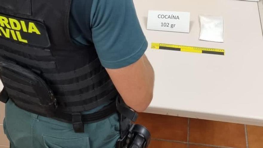 Pillados con más de 100 gramos de cocaína en un control de la Guardia Civil en Ibiza