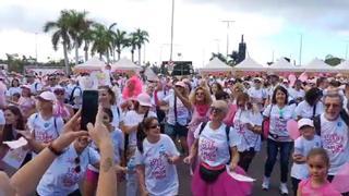 Miles de personas se suman a la carrera por la Vida en Tenerife