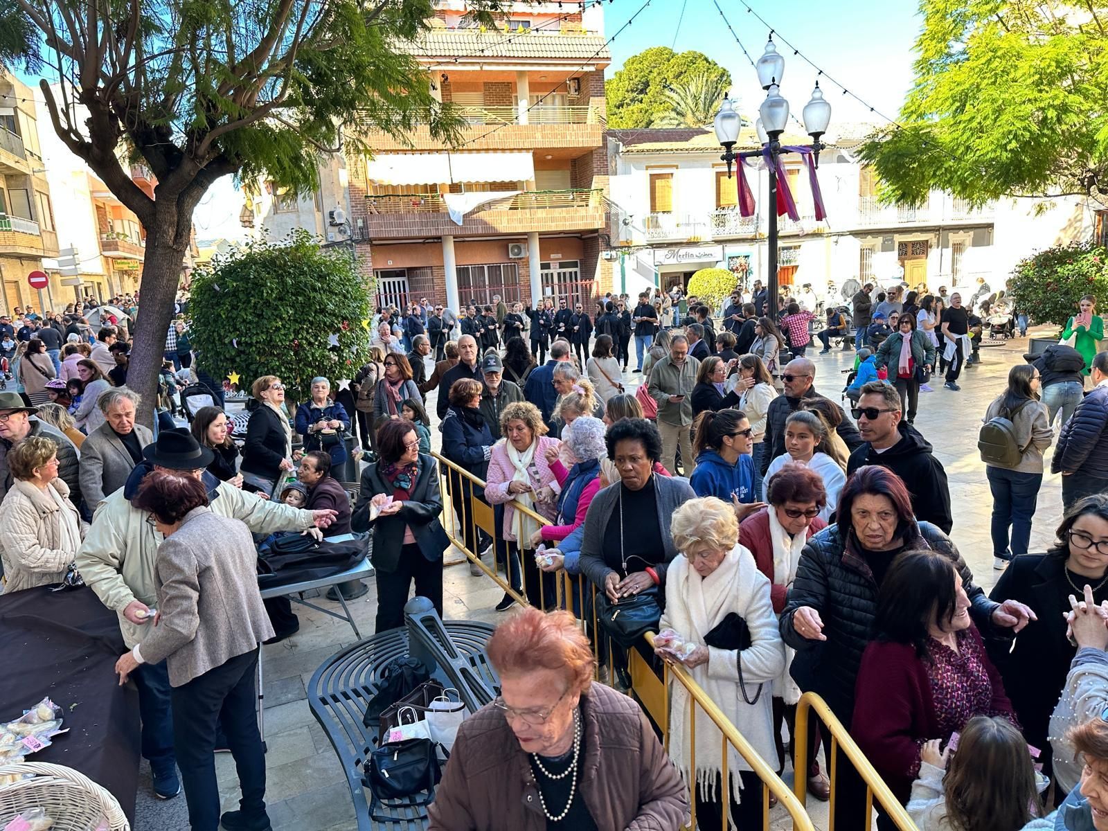 El Campello celebra la bendición tradicional en por Sant Antoni del Porquet