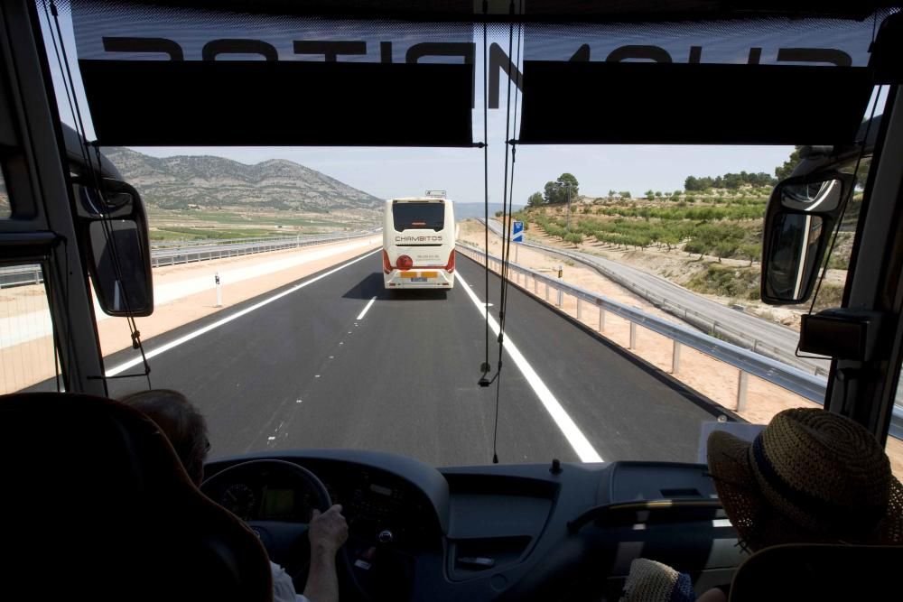 Inauguración  tramo de 5 kilómetros de la nueva A-33 en la Font de la Figuera