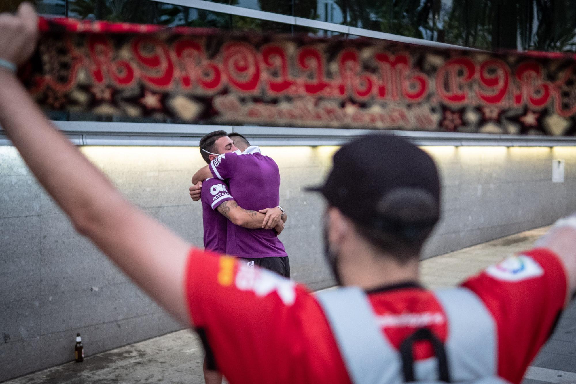 Los jugadores del Mallorca celebran que el ascenso a Primera