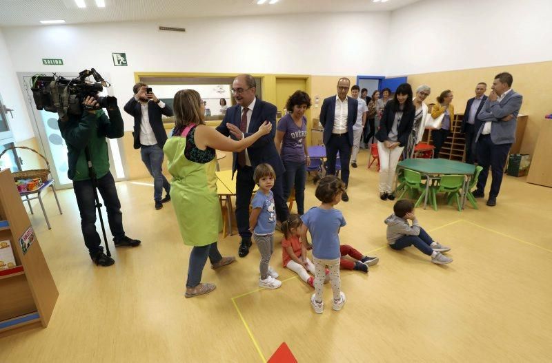 Primer día de clase en el nuevo colegio Parque Venecia