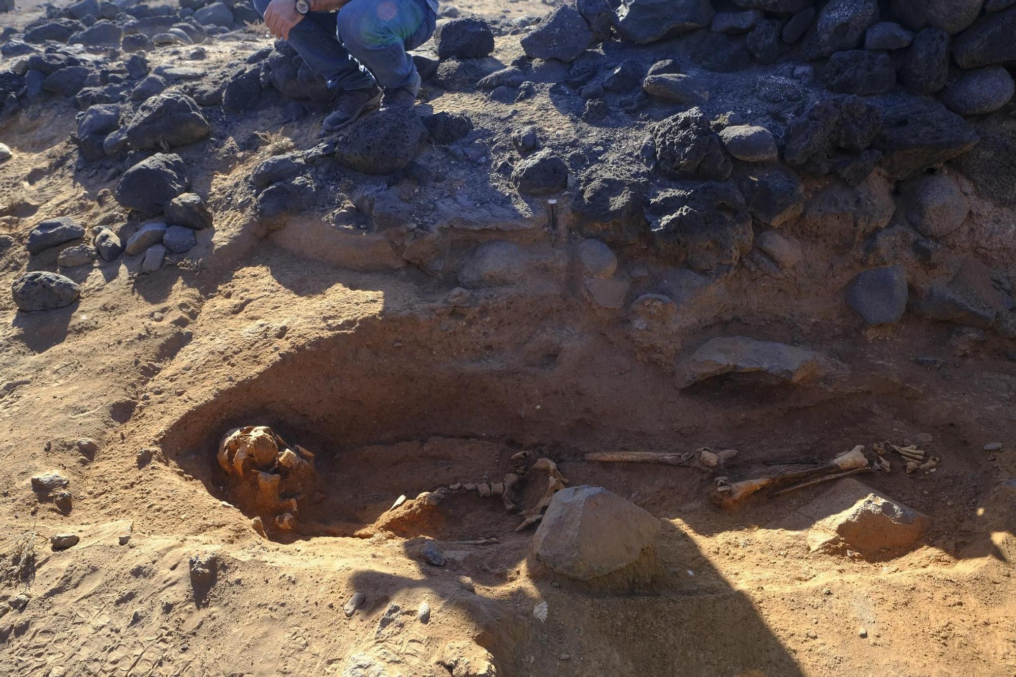 Visita a la zona arqueológica de El Agujero, La Guancha y Bocabarranco en Gáldar