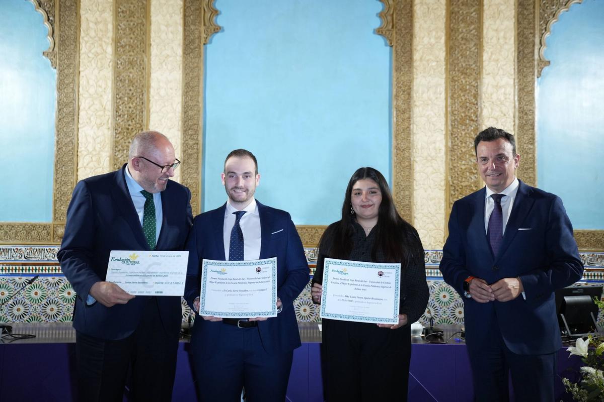 La UCO y Caja Rural del Sur premian a los mejores expedientes de grado ...