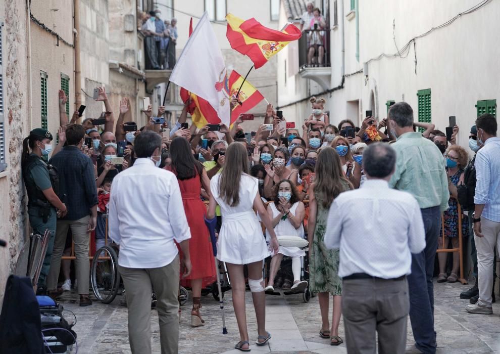 Die Königsfamilie besucht Petra auf Mallorca