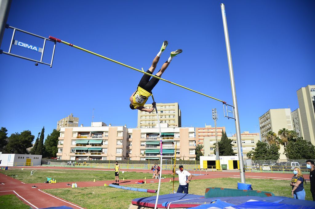 Atletismo nacional Máster sábado en la pista de Atletismo de Cartagena