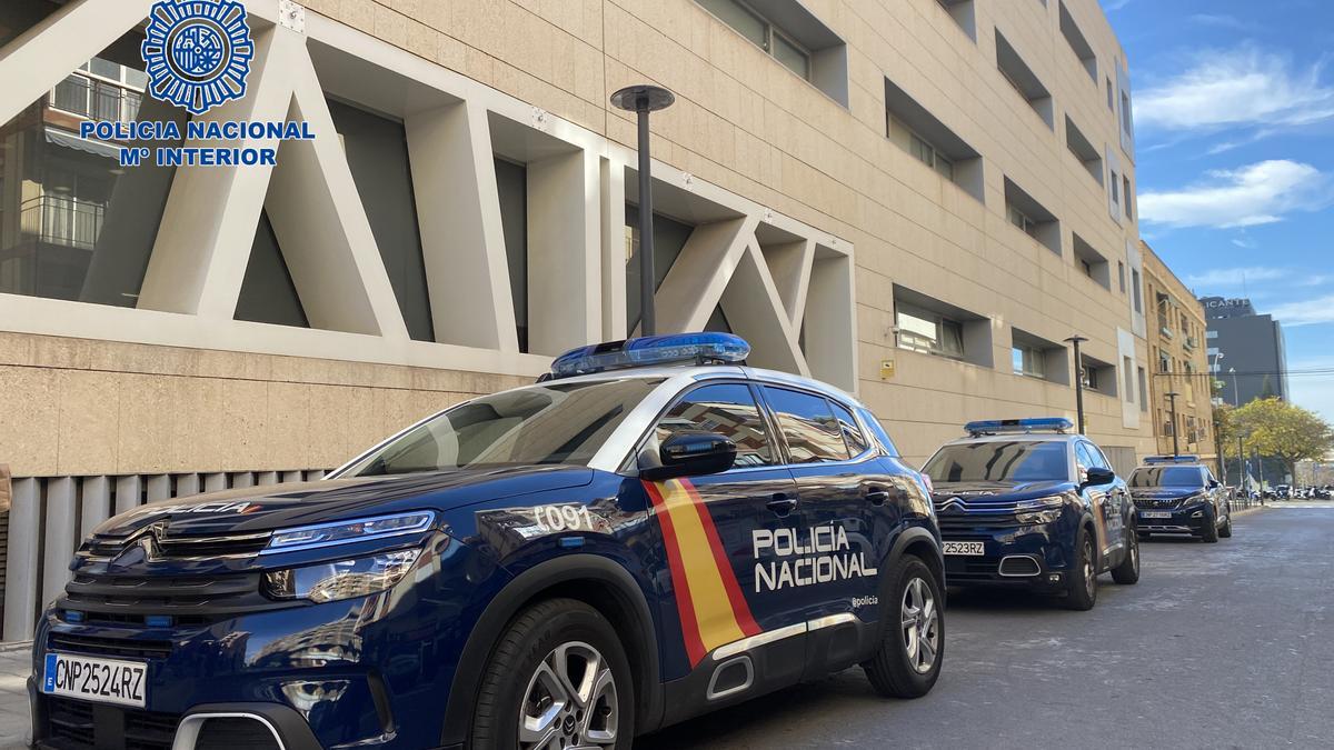 La Policía Nacional detuvo a los dos jóvenes en Alicante.