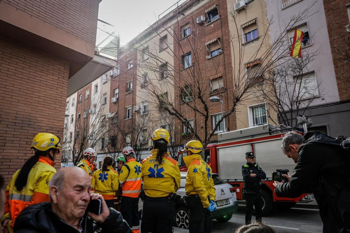 Un edificio de cinco plantas se derrumba en Badalona