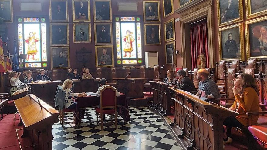 Comisión de servicios a la ciudadanía en Cort.