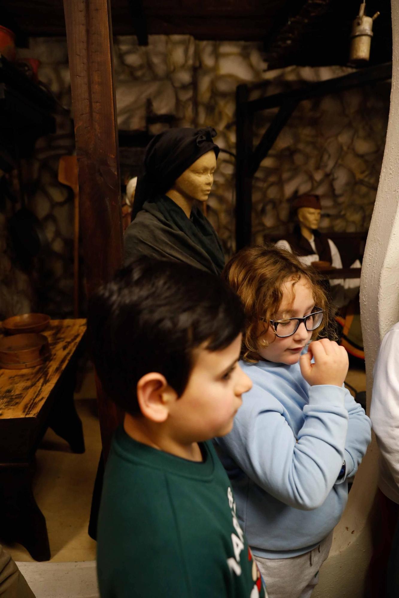 EN IMÁGENES: Así fue la primera visita a L'Aula Didáutica de Cultura Popular de Llaranes