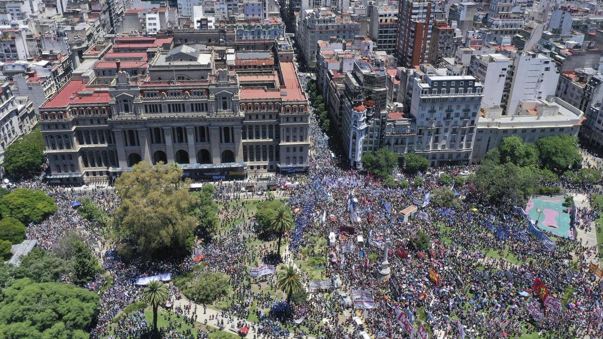 Protesta sindical en Argentina contra las políticas de Milei