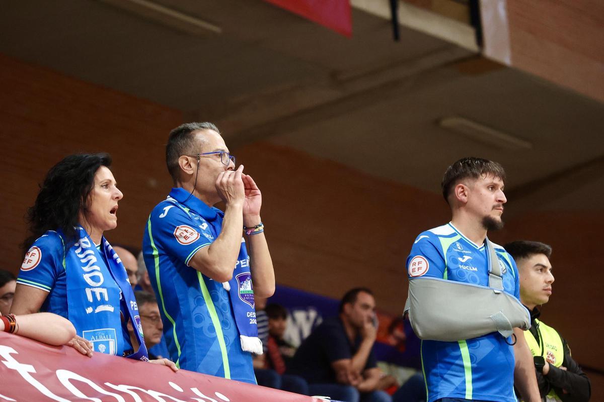 Las mejores imágenes del partido entre ElPozo y Valdepeñas