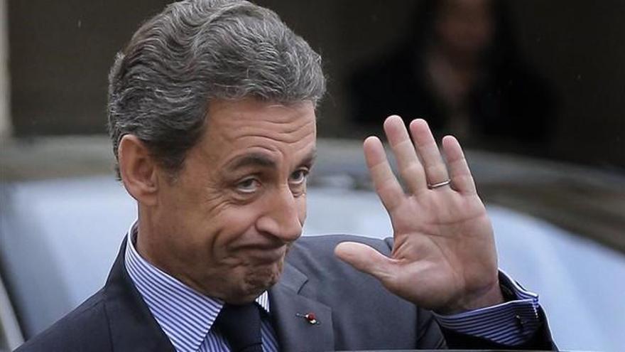 Sarkozy hace un repaso a sus errores en un libro