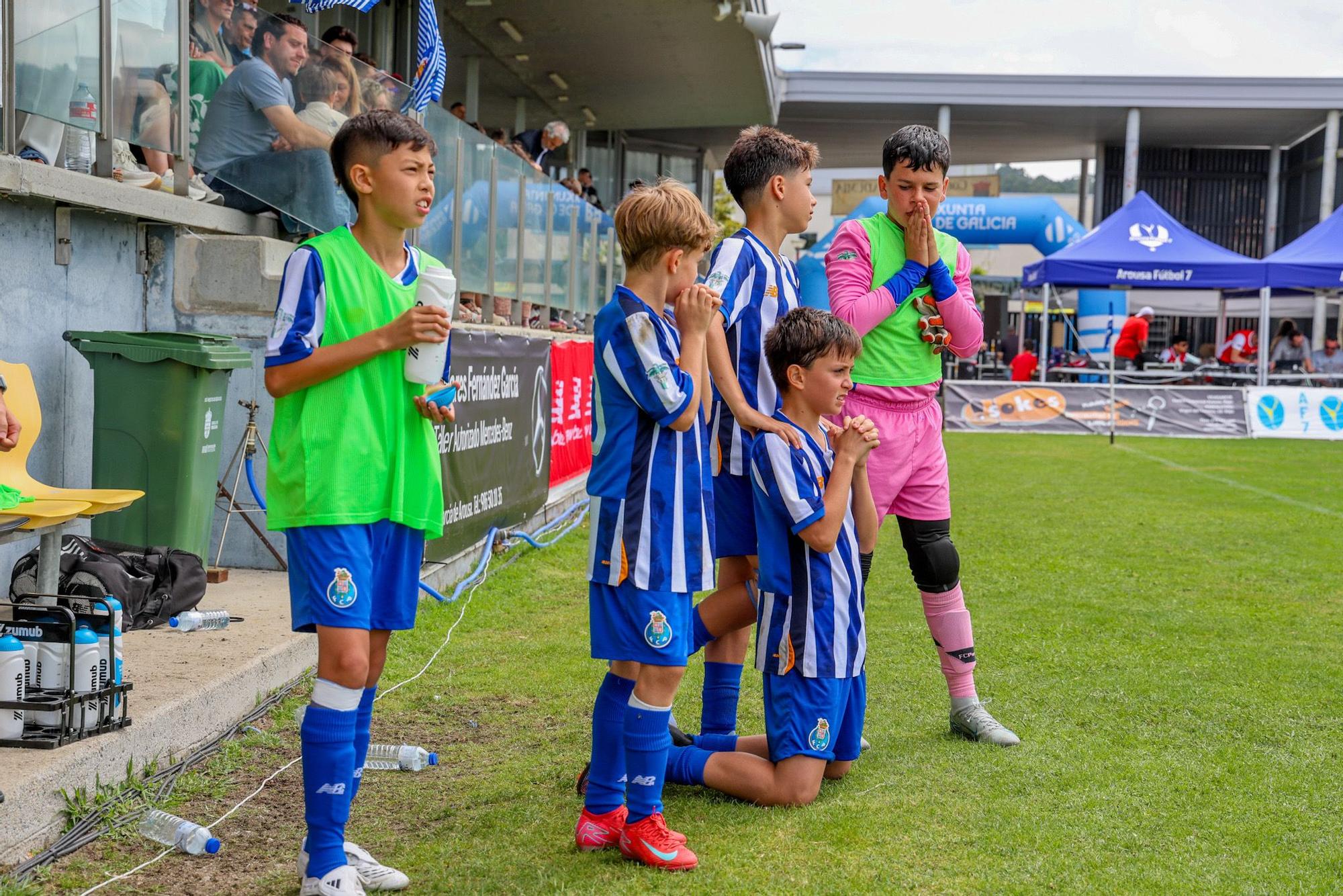 El Porto se lleva el primer título de Arousa Fútbol 7 a Portugal