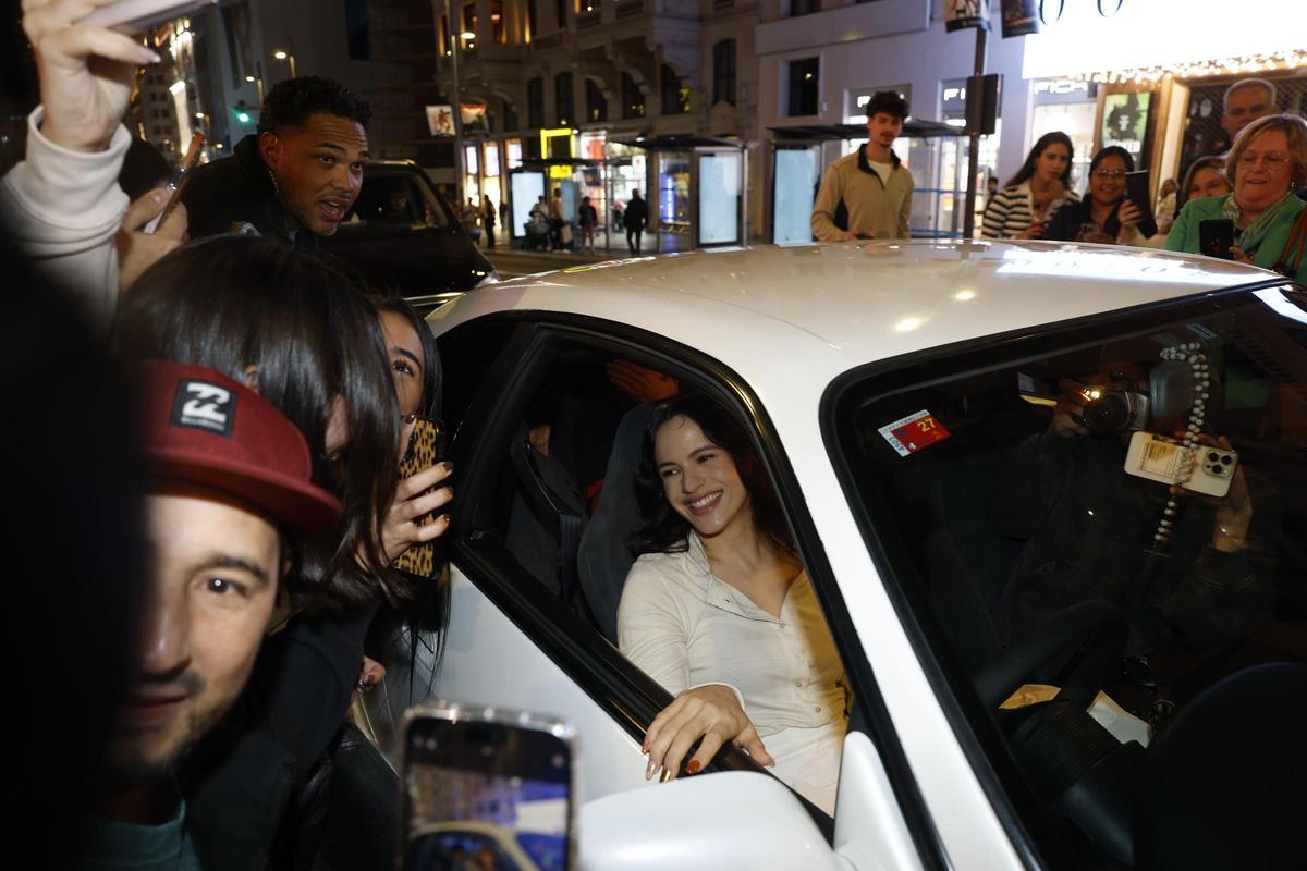 Rosalía en el Nissan Skyline GT-R Nürburgring Time Attack