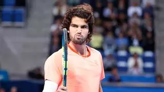 Alcaraz regresa a la final de Tokio: remonta una dura batalla ante Munar