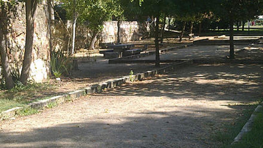 Pista de petanca del Parque de los Tres Árboles.