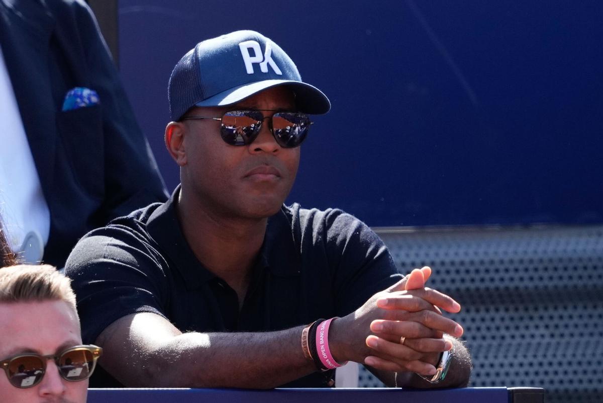 Patrick Kluivert formará parte del staff de Xavi Hernández